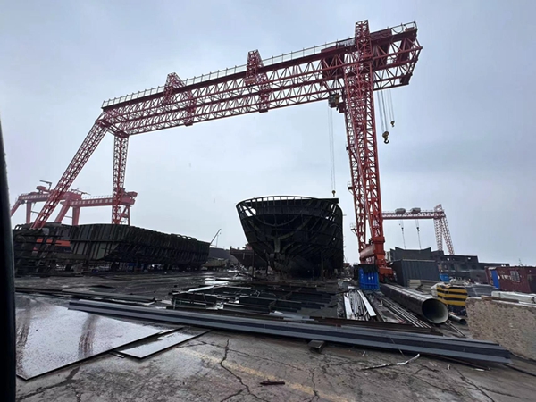 [造船廠專用門式起重機(jī)]